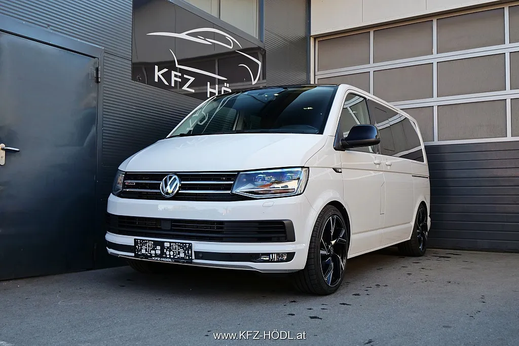 Volkswagen T6 Kombi LR 2,0 TDI 4Motion BMT DSG Image 1