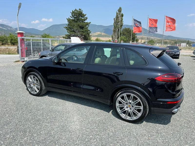 Porsche Cayenne (KATO НОВА)^(PLATINIUM EDITION) Image 8