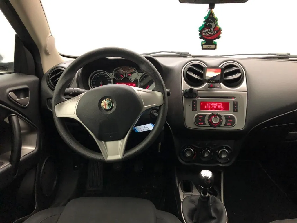 Alfa Romeo MiTo 1.3 JTDm Distinctive Airco Image 3