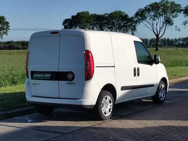 Fiat Doblo 1.6 MJ Image 3